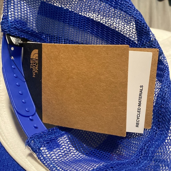 The  North  Face . - Picture 4 of 7